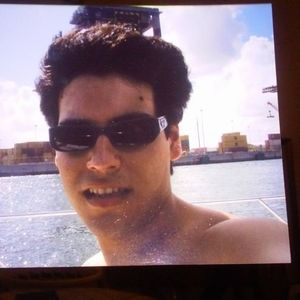 Meet your Posher, Victor